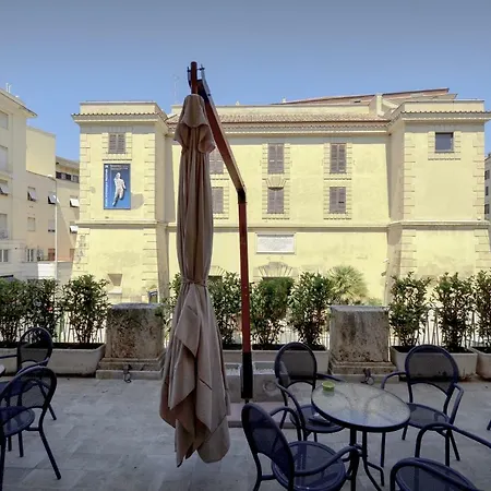 7 Bell's House 3* Civitavecchia